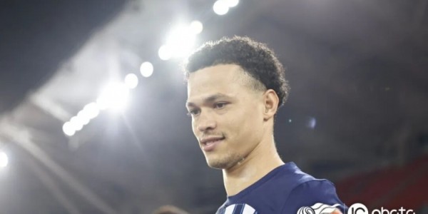 开云app官网-离队公告｜感谢同袍一载，祝福帕拉西奥斯、达兰未来一切精彩