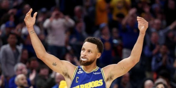 开云官方网-34岁库里升级！重回180俱乐部 比全票MVP赛季更狠
